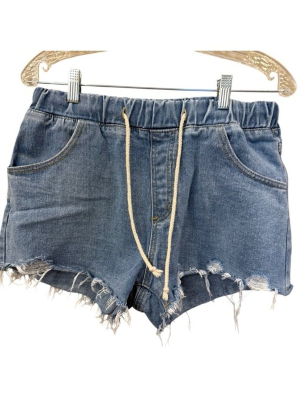 Wish List Women’s Jean Shorts Size Medium Pull On Waistband Raw Distressed Hem